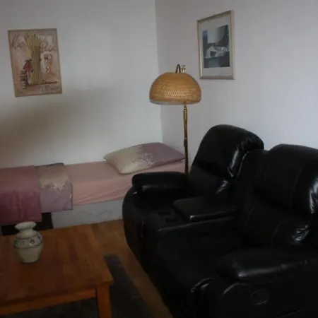 Zentral Gelegene Ferienwohnung